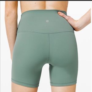 Lululemon Align Shorts Size 4 in 6”inch seam